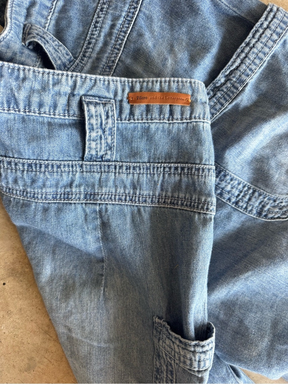 Pilcro faded blue high-rise denim jeans - Picture 4 of 5